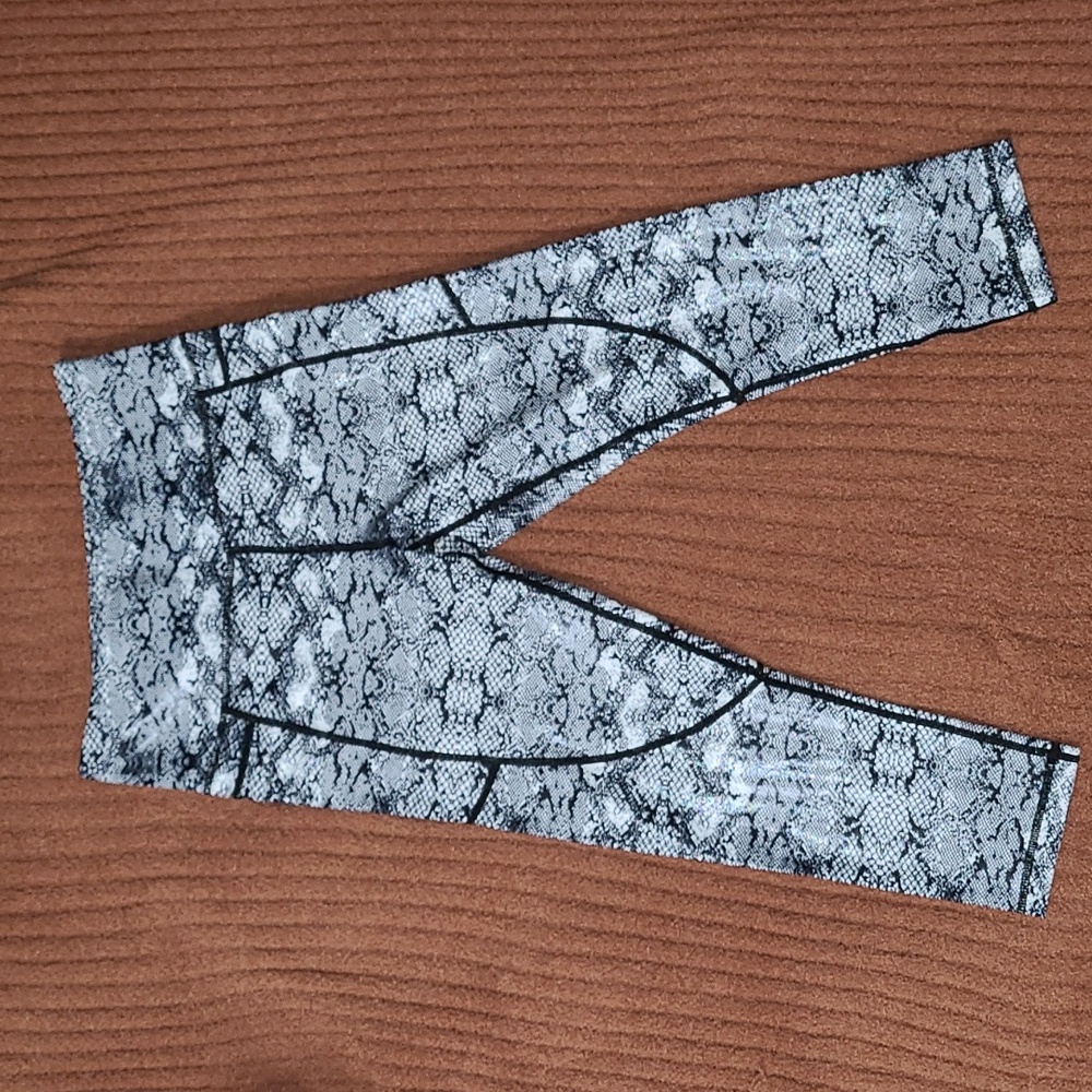 Zyia Leggings